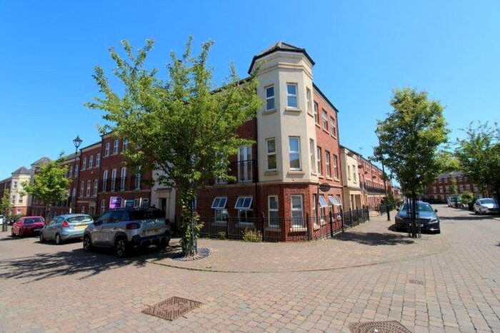 2 Bedroom Flat To Rent In Brass Thill Way, South Shields, NE33