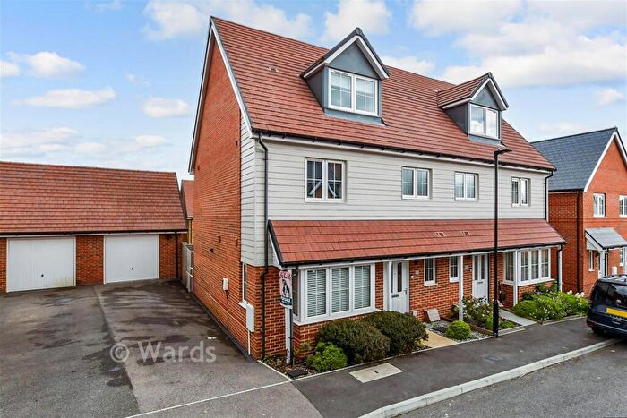 4 Bedroom Semi-Detached House For Sale In Honeysuckle Way, Coxheath, Maidstone, Kent, ME17