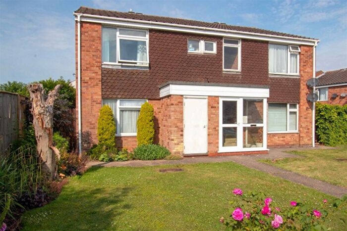 1 Bedroom Flat To Rent In Churchill Road, Stamford, PE9