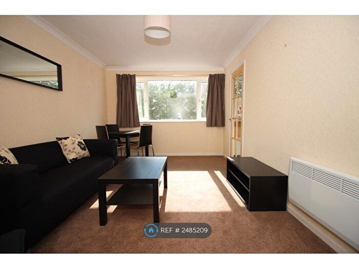 1 Bedroom Flat To Rent In West Jesmond Avenue, Newcastle Upon Tyne, NE2