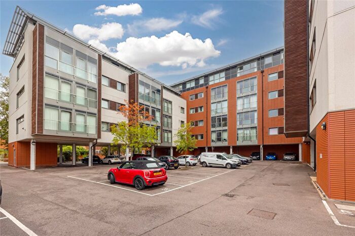 3 Bedroom Flat For Sale In Goldington Road, Bedford, Bedfordshire, MK40