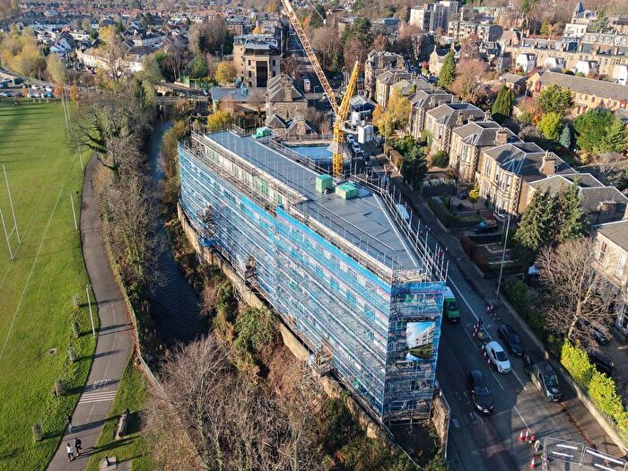 3 Bedroom Flat For Sale In Corstorphine Road, Edinburgh, EH12