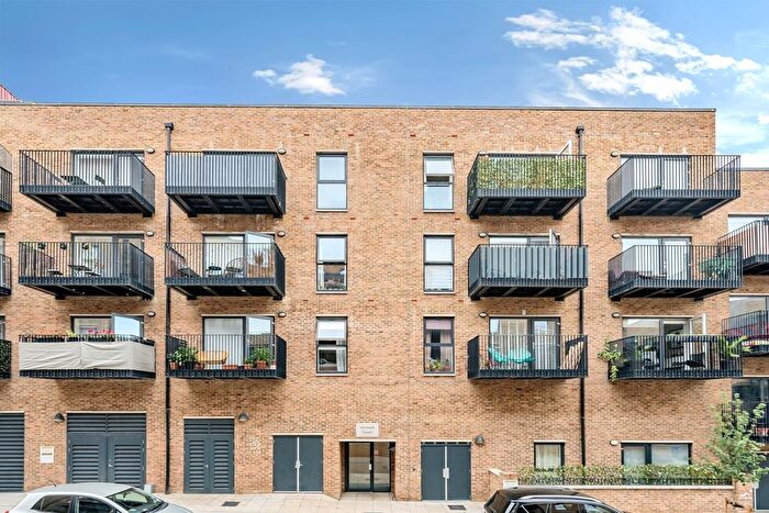 2 Bedroom Flat To Rent In Rolfe Terrace, London, SE18