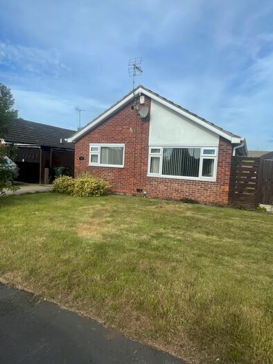 2 Bedroom Bungalow To Rent In Wong Lane, Tickhill, Doncaster, DN11