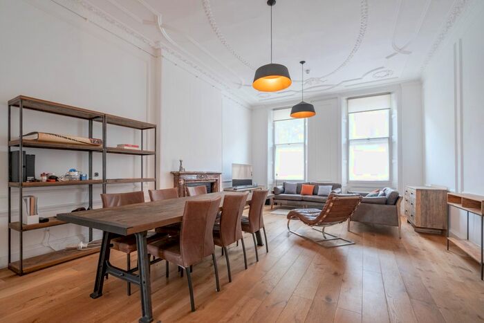 2 Bedroom Flat To Rent In Gloucester Place, London, W1U