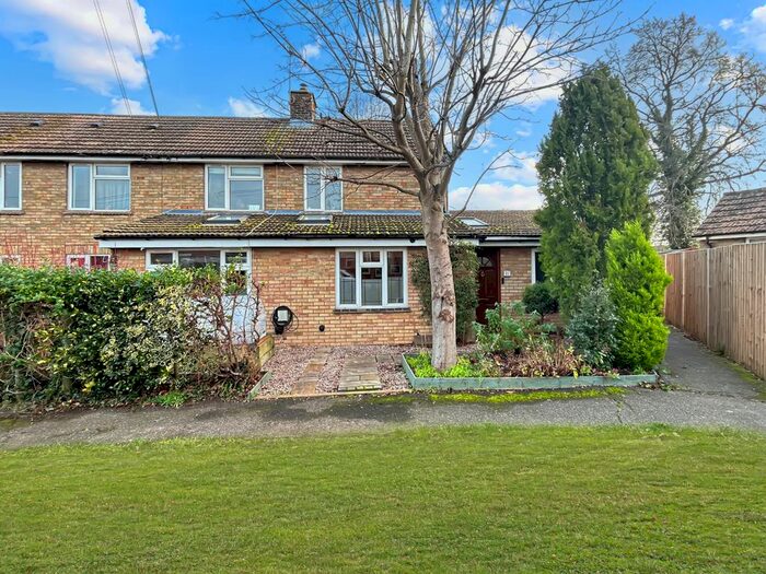 3 Bedroom Semi-Detached House For Sale In Trinity Close, Bottisham, Cambridge, CB25