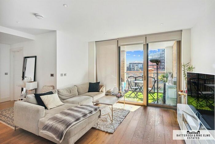 2 Bedroom Flat To Rent In Palmer Road, London, SW11