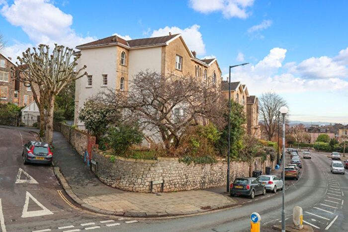 1 Bedroom Flat For Sale In Redland Road, Redland, Bristol, BS6