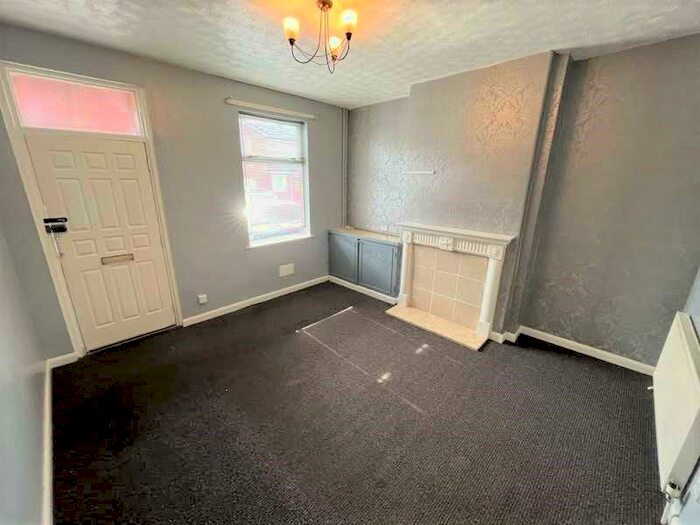 3 Bedroom Terraced House To Rent In Netherfield Lane, Rotherham, S62