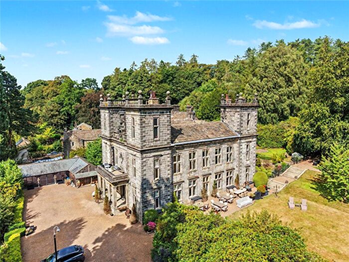 9 Bedroom Semi-Detached House For Sale In Scale House, Rylstone, North Yorkshire, BD23