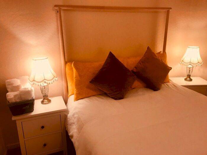 2 Bedroom Flat To Rent In Saughton Crescent, Edinburgh, EH12