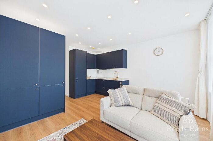 2 Bedroom Apartment To Rent In County Road, Walton, Liverpool, Merseyside, L4
