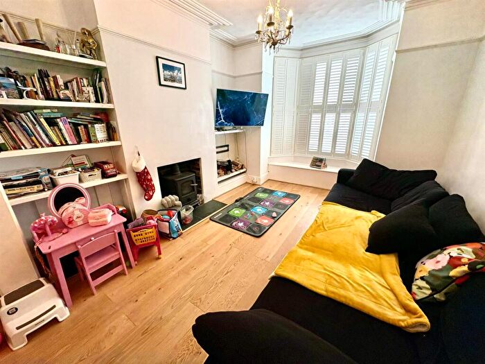 4 Bedroom House For Sale In Gains Road, Southsea, PO4