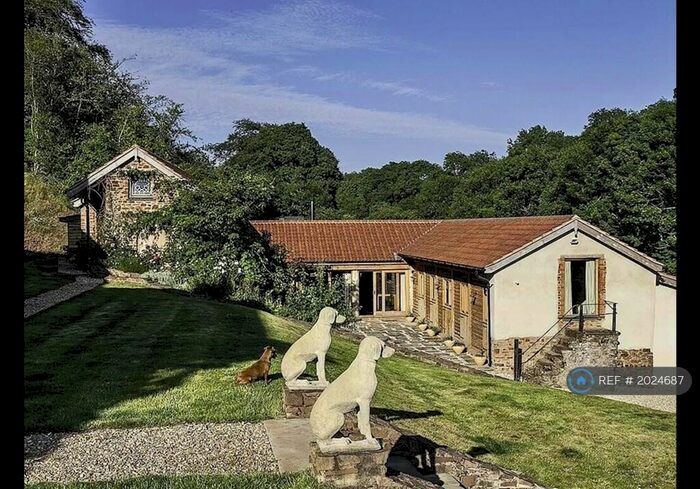 6 Bedroom Detached House To Rent In Coombeland Farm, Cadeleigh, Tiverton, EX16