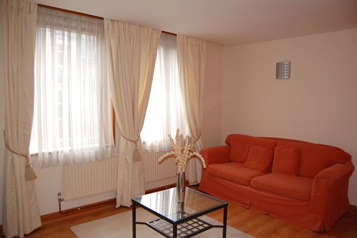 1 Bedroom Flat To Rent In Barrett Street, London, W1U