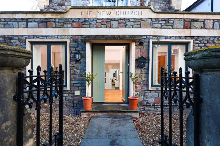 2 Bedroom Flat For Sale In Cranbrook Road, Bristol, BS6