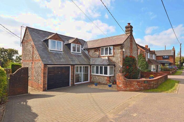 3 Bedroom Detached House For Sale In Main Road, Lacey Green, Princes Risborough, HP27