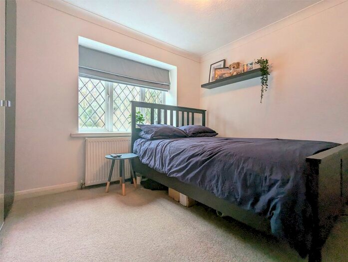 4 Bedroom Detached House For Sale In Greenways, Sandhurst, Berkshire, GU47