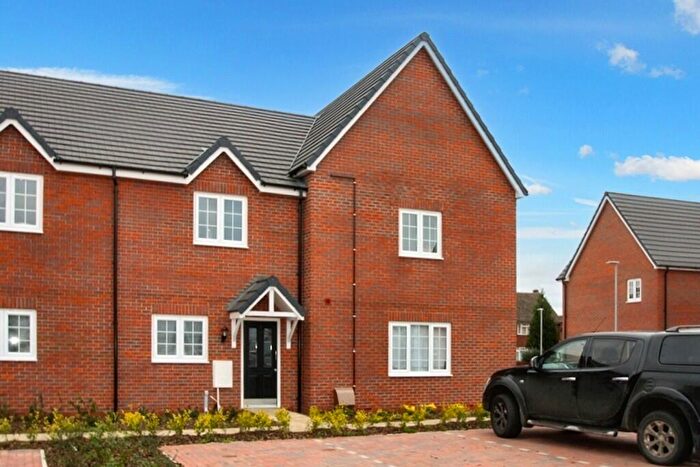 2 Bedroom Apartment To Rent In Evans Croft, MK42