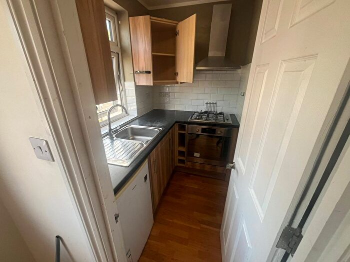 1 Bedroom Studio To Rent In Greenford, UB6