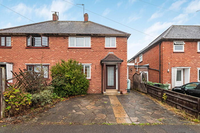 3 Bedroom Semi Detached House For Sale In Raymond Crescent, Guildford, GU2