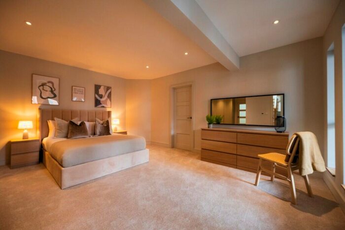 3 Bedroom Semi-Detached House To Rent In Queen Street, Henley-On-Thames, Oxfordshire, RG9