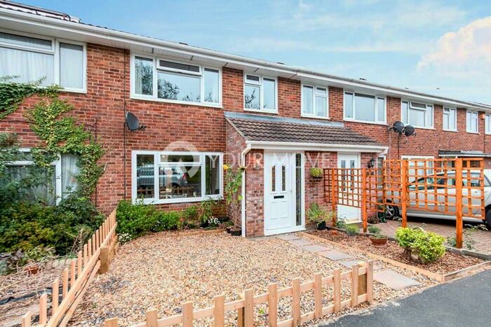 3 Bedroom Terraced House To Rent In Porter Road, Basingstoke, Hampshire, RG22