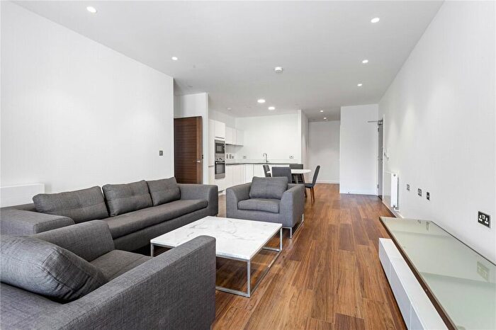 3 Bedroom Apartment To Rent In Hornbeam House, Quebec Way, Canada Water, London, SE16