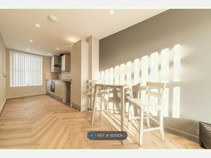 1 Bedroom Flat To Rent In Albert Road, Tamworth, B79