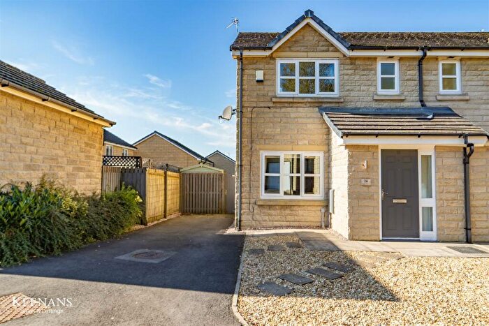 3 Bedroom Semi-Detached House For Sale In Aspen Grove, Earby, Barnoldswick, BB18
