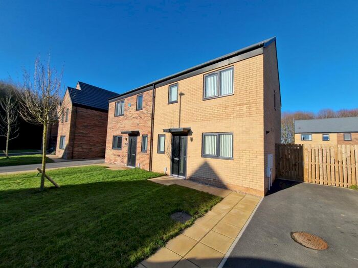 3 Bedroom House To Rent In Pond Close, Doncaster, DN4