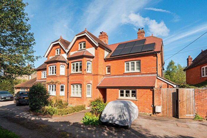 5 Bedroom Semi-detached House For Sale In Loseley Lane, Liphook, GU30