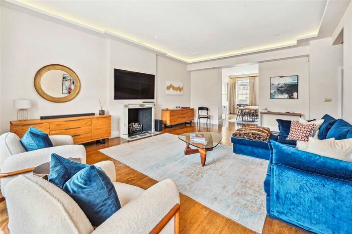 4 Bedroom Flat To Rent In Eaton Place, Knightsbridge, SW1X