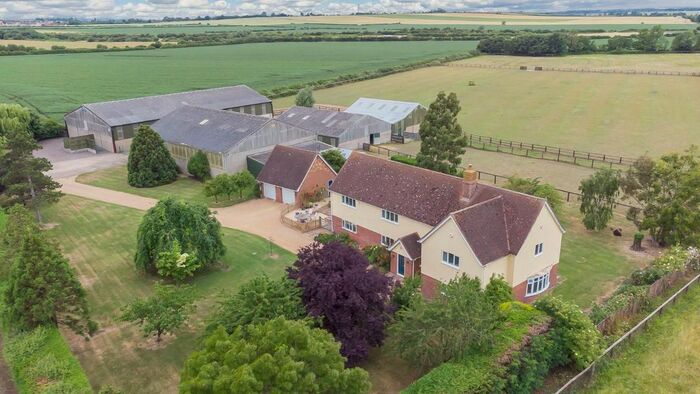 5 Bedroom Detached House For Sale In Sutton Road, Haddenham, Ely, Cambridgeshire, CB6