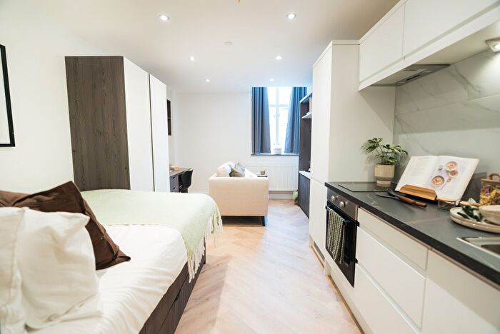 Studio To Rent In Apt, Churchill House Residence #, LS1