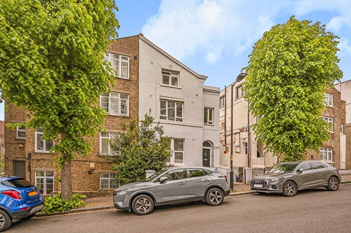 1 Bedroom Flat To Rent In Rye Hill Park, London, SE15