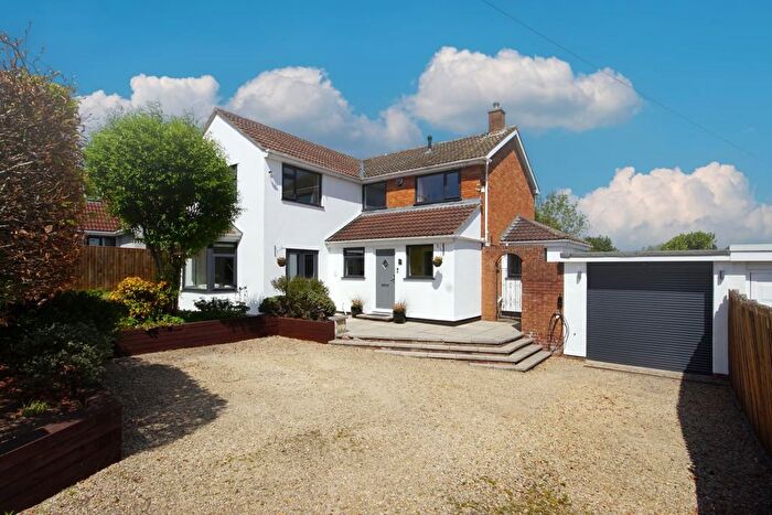 4 Bedroom Detached House For Sale In Down Road, Winterbourne Down, Bristol, BS36
