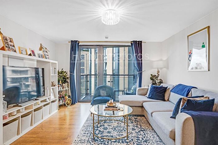 1 Bedroom Flat For Sale In Palmers Road, London, E2