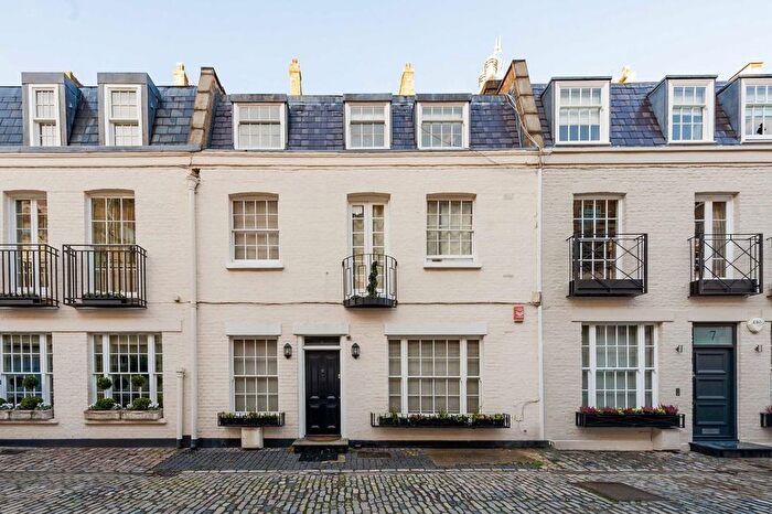 3 Bedroom Terraced House To Rent In Eaton Mews North, Belgravia, SW1X