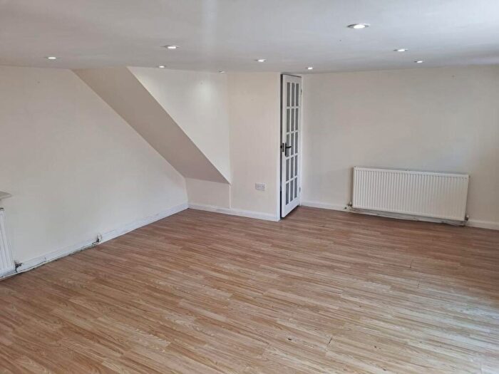 2 Bedroom Terraced House To Rent In Clwyd Street, Ruthin, LL15