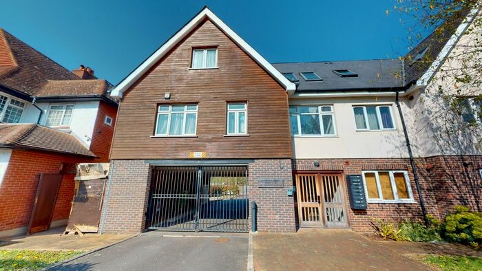 1 Bedroom Flat To Rent In Norbury Avenue, London, SW16