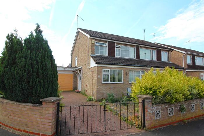 3 Bedroom Semi-Detached House For Sale In St. Marys Close, Peterborough, PE1