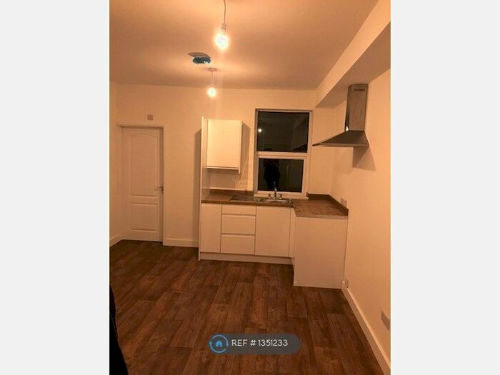 1 Bedroom Flat To Rent In Pershore Road, Birmingham, B30