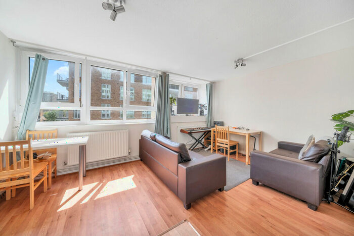 4 Bedroom Apartment To Rent In Badric Court, Yelverton Road, Battersea, SW11