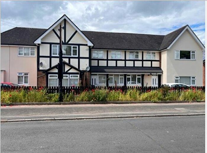 2 Bedroom Flat To Rent In The Woodlands, Shady Grove, ST7