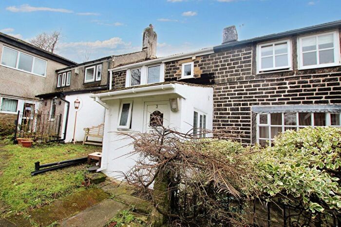 2 Bedroom Cottage To Rent In Higher Calderbrook, Littleborough, OL15