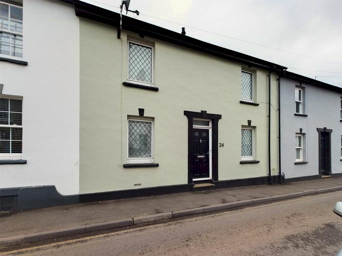 2 Bedroom Terraced House For Sale In Chapel Road, Abergavenny, Monmouthshire, NP7