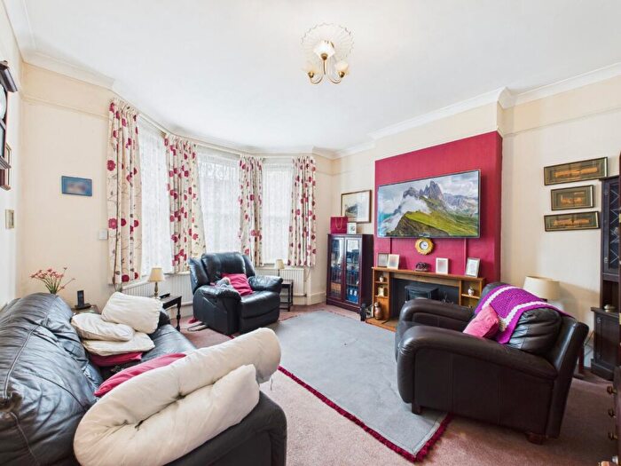 4 Bedroom End Of Terrace House For Sale In London Road, Bromley, Kent, BR1