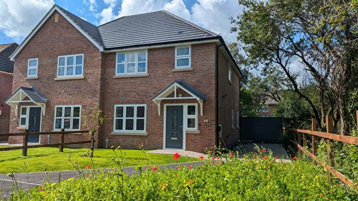 3 Bedroom Semi-Detached House To Rent In Bridge Road, Park Gate, Southampton, SO31