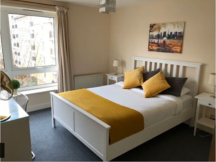 1 Bedroom Flat To Rent In Newport Avenue, London, E14